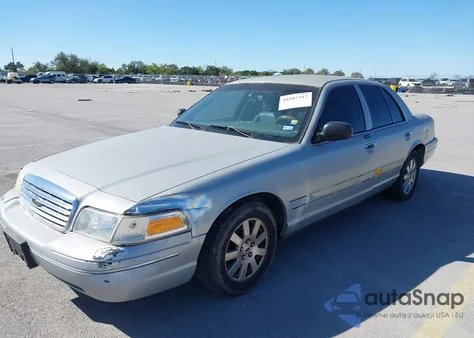 2004 Ford Crown Victoria Lx из США, поврежденный, VIN 2FAFP74WX4X132936